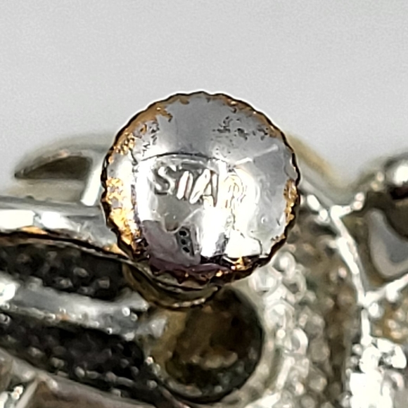 4 Pair -  Flower Earrings Package - Picture 9 of 9